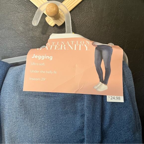 Destination Maternity Jeggings Size Large - Picture 4 of 6